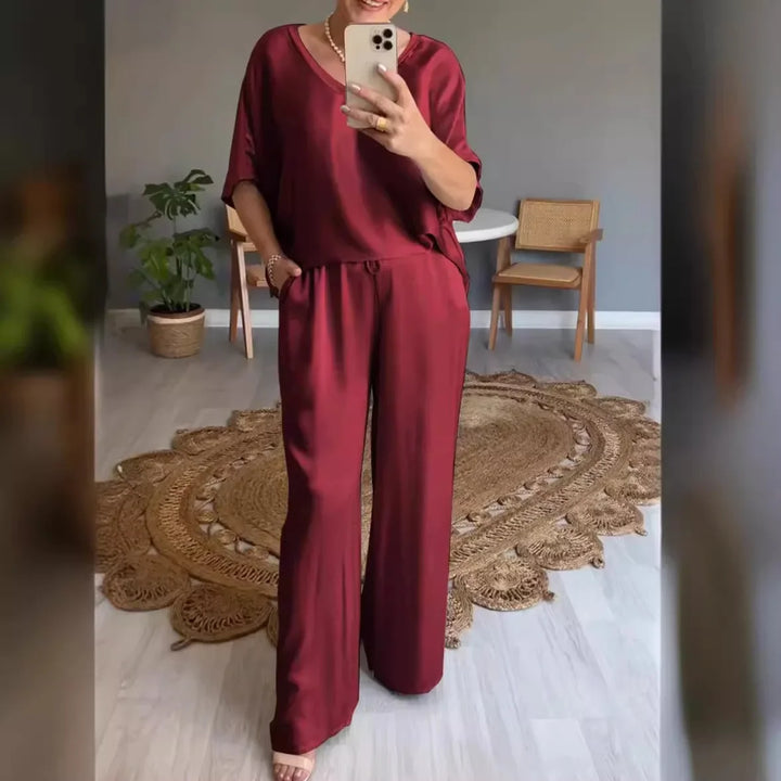 Kaleide - Elegant 2-delt satinsæt